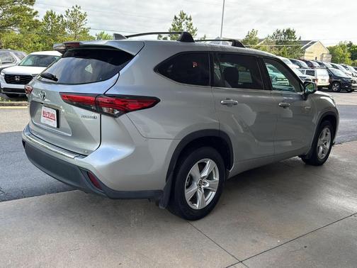 2020 Toyota Highlander Hybrid LE