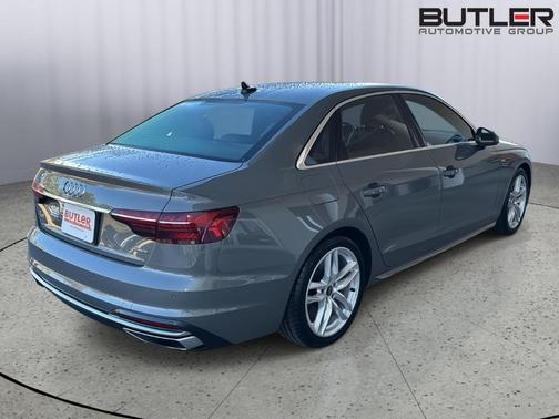 2024 Audi A4 45 S line quattro Premium