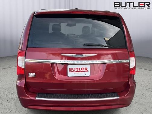 2012 Chrysler Town & Country Touring