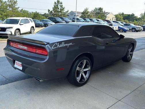 2014 Dodge Challenger SXT