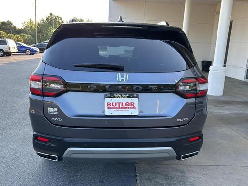 2023 Honda Pilot Elite