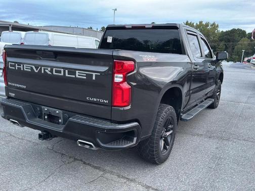 2022 Chevrolet Silverado 1500 Limited Custom Trail Boss