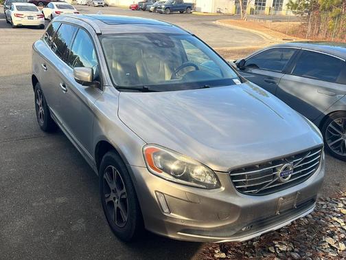 2015 Volvo XC60 T6 Platinum