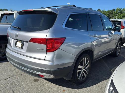 2017 Honda Pilot Touring