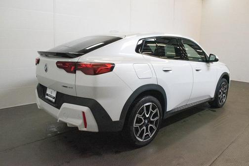 2025 BMW X2 xDrive28i