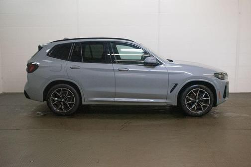 Brooklyn Gray Metallic 2024 BMW X3 xDrive30i