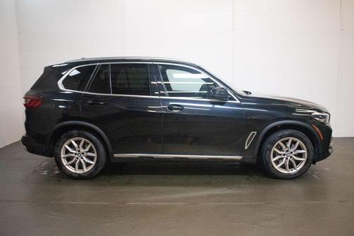 Black Sapphire Metallic 2021 BMW X5 xDrive40i
