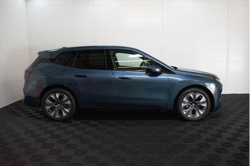 2026 BMW iX xDrive45