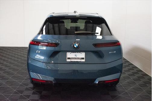 2026 BMW iX xDrive45