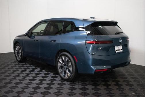2026 BMW iX xDrive45