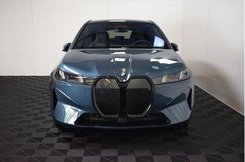2026 BMW iX xDrive45