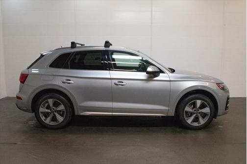 2022 Audi Q5 40 Premium Plus