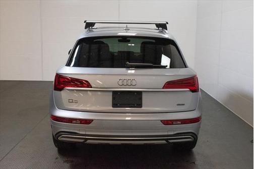 2022 Audi Q5 40 Premium Plus