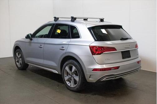 2022 Audi Q5 40 Premium Plus