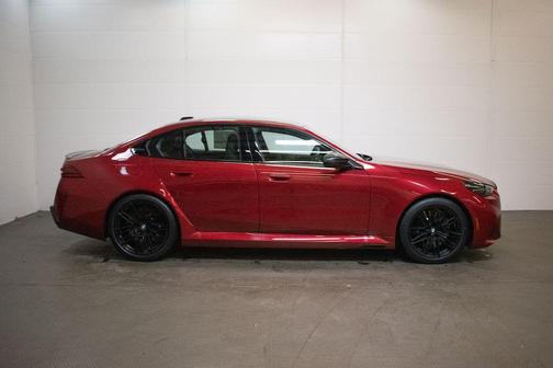 Vegas Red Metallic 2026 BMW M5 Base