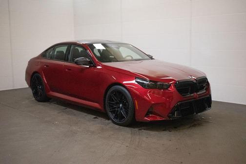 Vegas Red Metallic 2026 BMW M5 Base