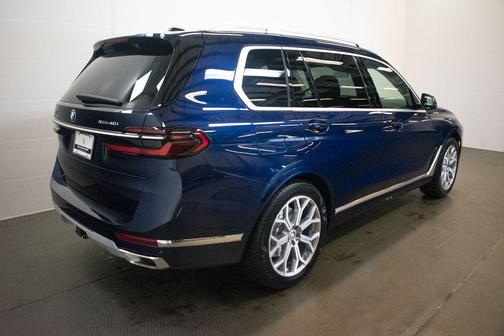 Tanzanite Blue II Metallic 2027 BMW X7 xDrive40i