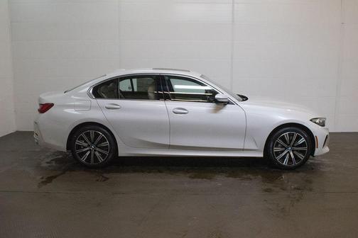 Mineral White Metallic 2026 BMW 330 xDrive