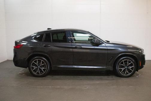 2023 BMW X4 xDrive30i