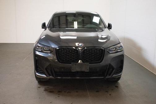 2023 BMW X4 xDrive30i