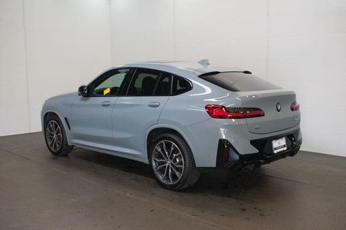 2023 BMW X4 M40i