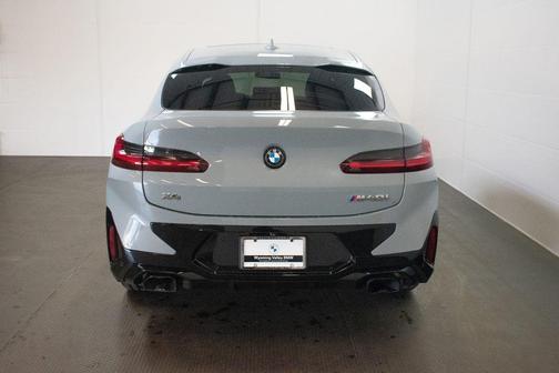 2023 BMW X4 M40i