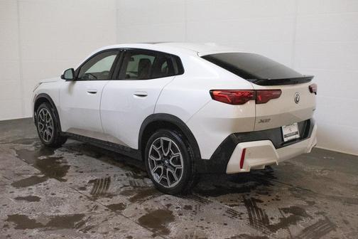 2025 BMW X2 xDrive28i