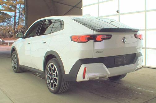 2025 BMW X2 xDrive28i