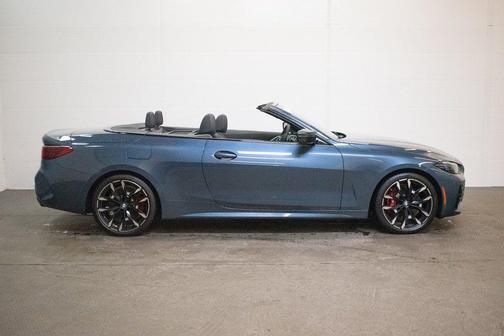 2026 BMW M440 i xDrive