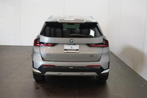Space Silver Metallic 2025 BMW X1 xDrive28i