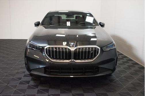 2025 BMW i5 xDrive40