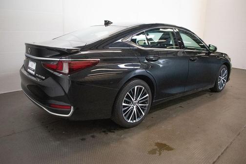 Caviar 2022 Lexus ES 250 Base