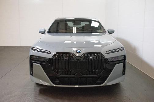 2026 BMW 740 xDrive