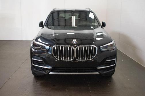 Black Sapphire Metallic 2022 BMW X5 xDrive40i