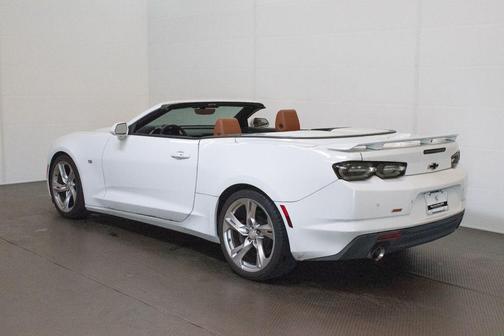 Summit White 2021 Chevrolet Camaro 2SS