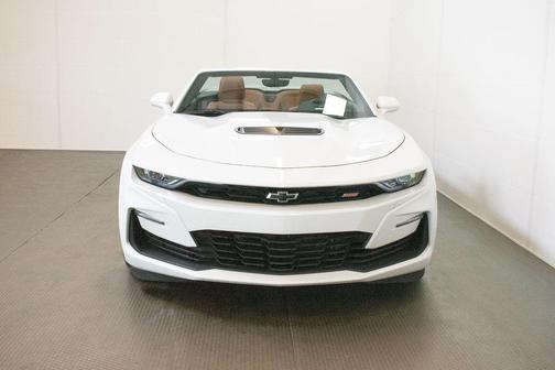 Summit White 2021 Chevrolet Camaro 2SS