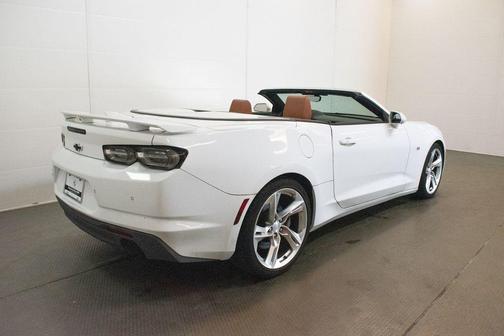 Summit White 2021 Chevrolet Camaro 2SS