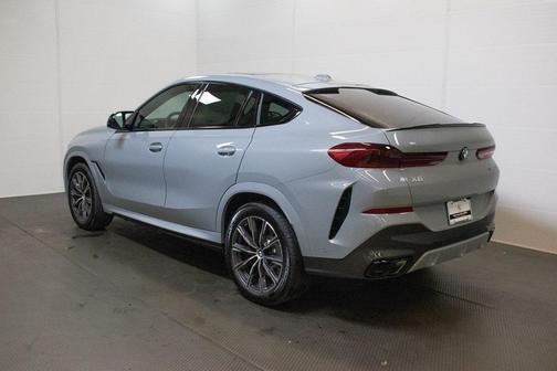 2026 BMW X6 M60i