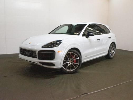 2023 Porsche Cayenne GTS
