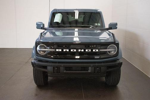 Azure Gray Metallic 2024 Ford Bronco Outer Banks