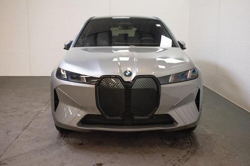 2026 BMW iX xDrive45