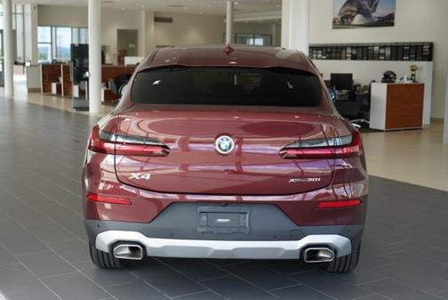 2022 BMW X4 xDrive30i