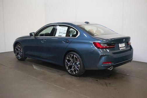 Arctic Race Blue Metallic 2026 BMW 330 xDrive