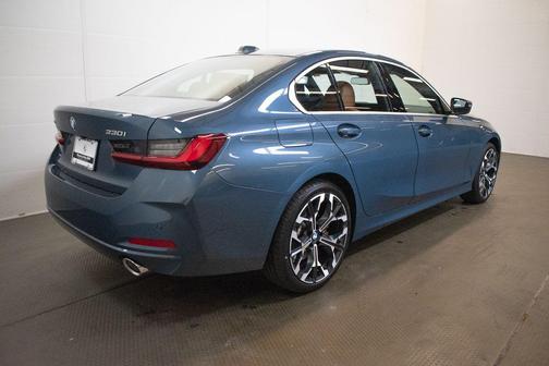 Arctic Race Blue Metallic 2026 BMW 330 xDrive