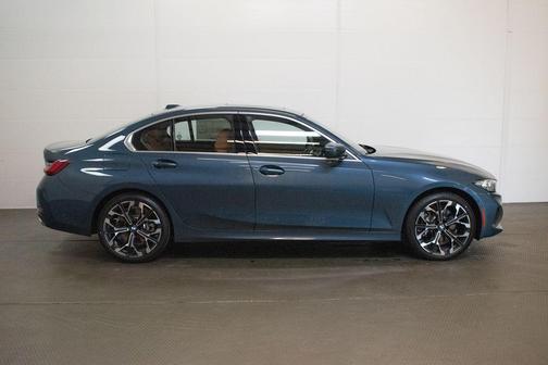 Arctic Race Blue Metallic 2026 BMW 330 xDrive