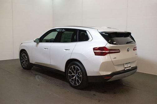 Mineral White Metallic 2026 BMW X3 30 xDrive