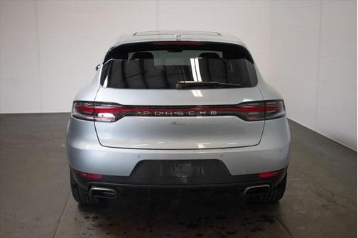 2020 Porsche Macan Base