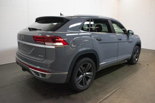 2021 Volkswagen Atlas Cross Sport 3.6L V6 SE w/Technology R-Line