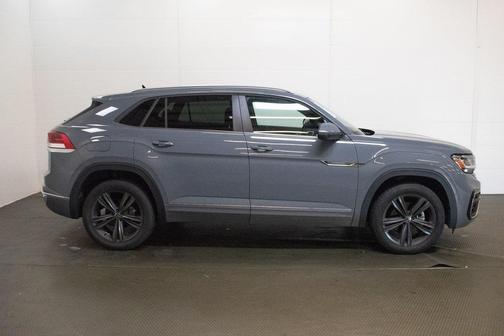 2021 Volkswagen Atlas Cross Sport 3.6L V6 SE w/Technology R-Line