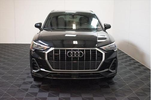 2020 Audi Q3 45 S line Premium